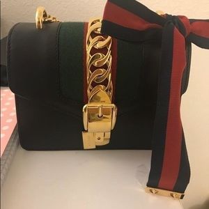 Gucci mini slyvie